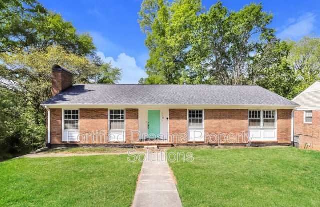 1101 Surry Dr