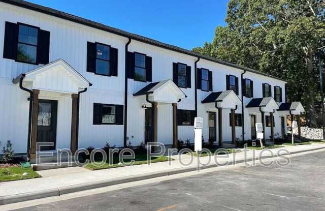 Photo of 242 S Raleigh Street