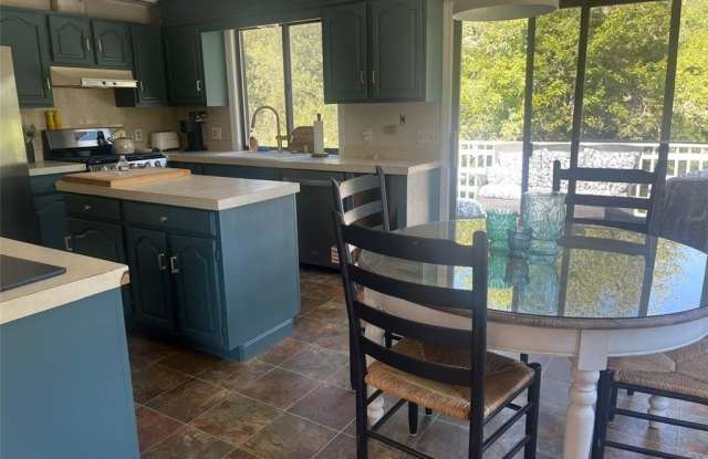 16 Pleasant View Drive