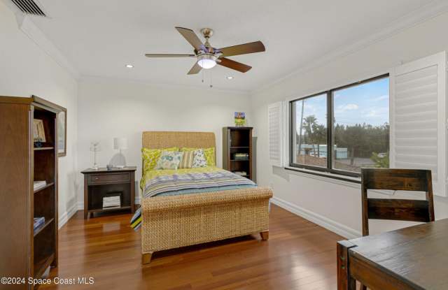 110 Magellan Avenue - 1