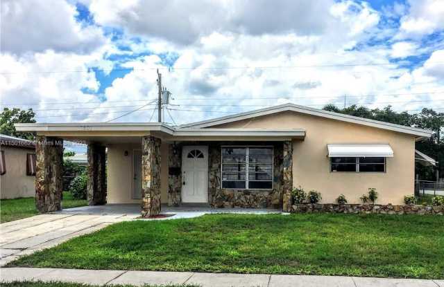 7501 Pierce St - 7501 Pierce Street, Hollywood, FL 33024