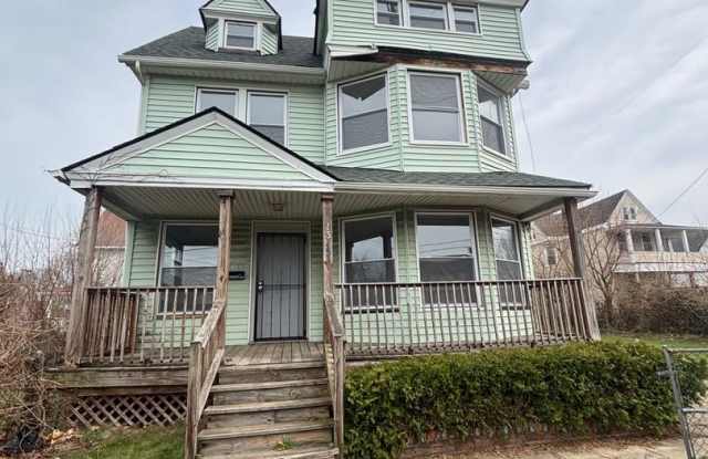 Charming 5-Bedroom Property in Prime Location