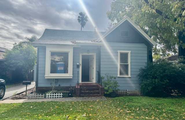 Charming 3 bedroom, 2 bathroom home near Old Town Pasadena
