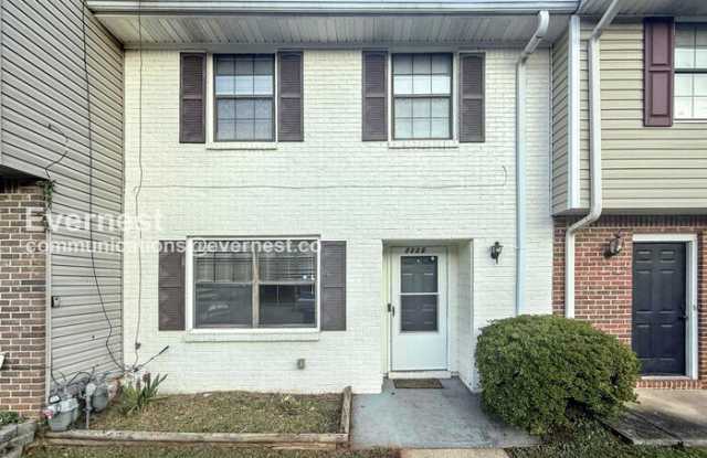 Photo of 2225 Cheshire Drive