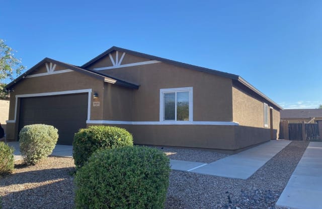 5043 E Fishhook Ct - 5043 East Fishhook Court, Pima County, AZ 85756