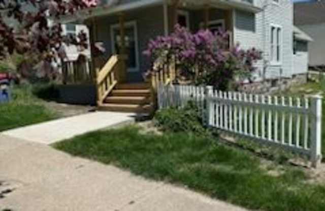 1250 North Ave NE # 1
