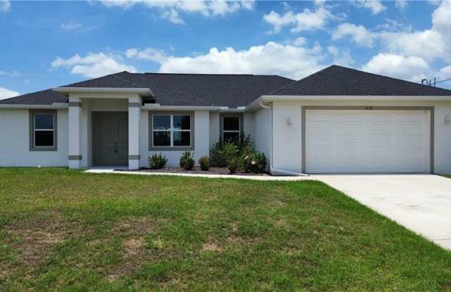 1316 NE 1st Pl lot: 16