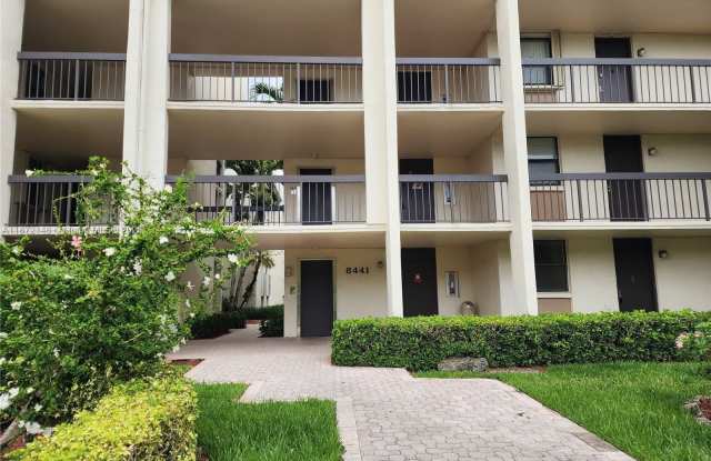 Photo of 8441 Forest Hills Dr