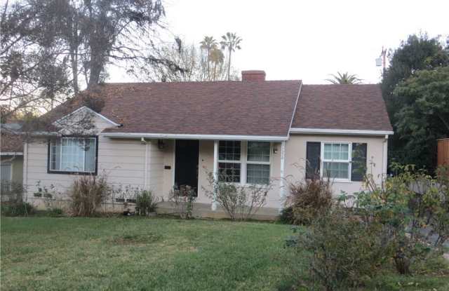 1220 Orange Grove Avenue