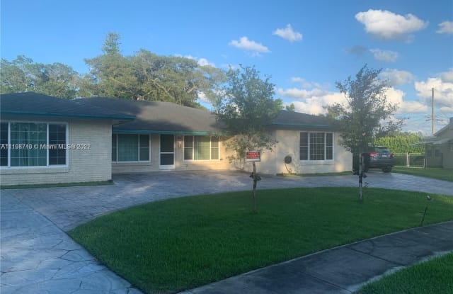 2704 NW 65th Ave - 2704 NW 65th Ave, Margate, FL 33063