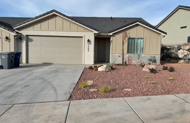 1502 W 460 N - 1502 460 North, Hurricane, UT 84737