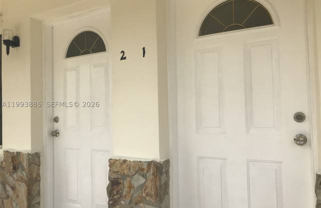 2362 NW 34th St
