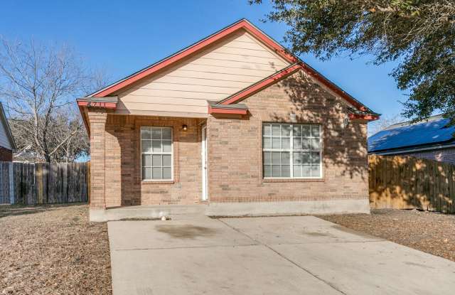 3-BEDROOM HOME IN HIGHLAND FARMS