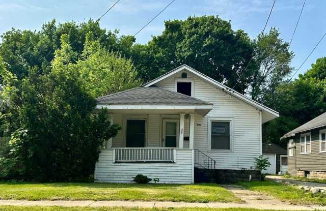 490 East Emmett Street