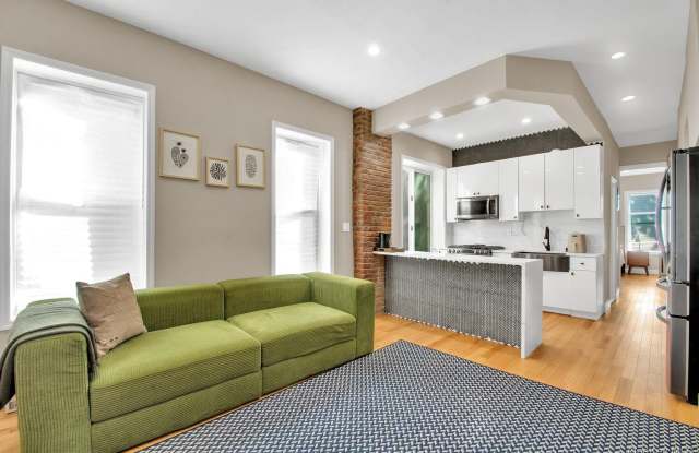 Photo of 106 E 32ND Street unit: 3