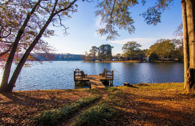 1631 W Pine Lake Drive