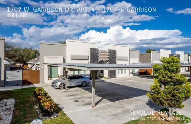 1707 W Garrison Dr