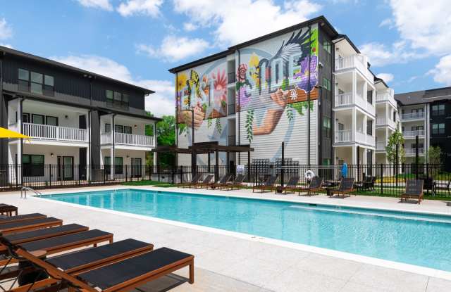The Flats at Laurel & Pine