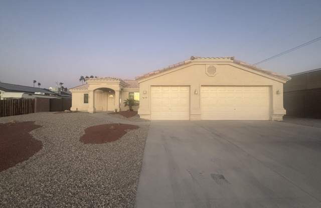 140 Lafayette Ln