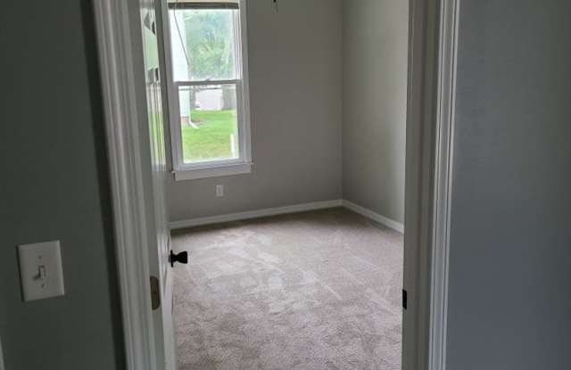 Fully Updated 2 Bedroom 1 Bath House