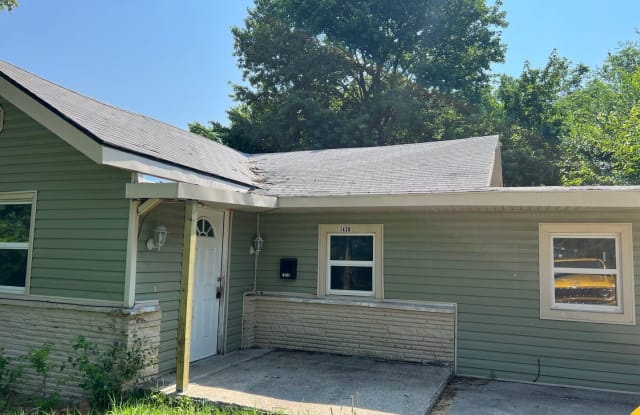 1438 N Brown Ave - 1438 North Brown Avenue, Springfield, MO 65802