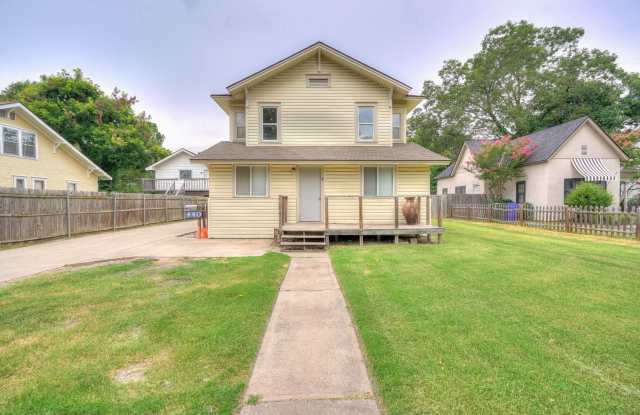 Stylish & Convenient Living Near OU !