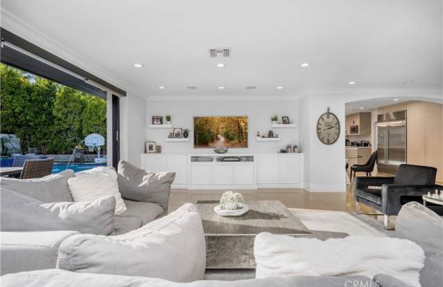 3677 Eddingham Avenue