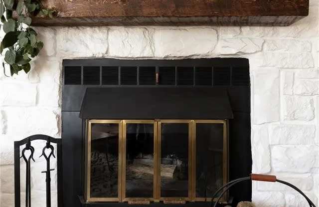 19738 Applewood Court - 1