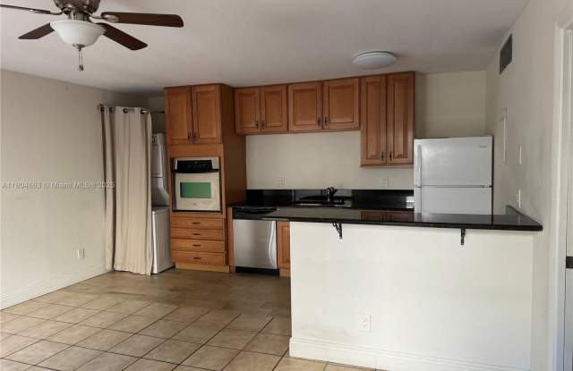 637 Executive Center Dr