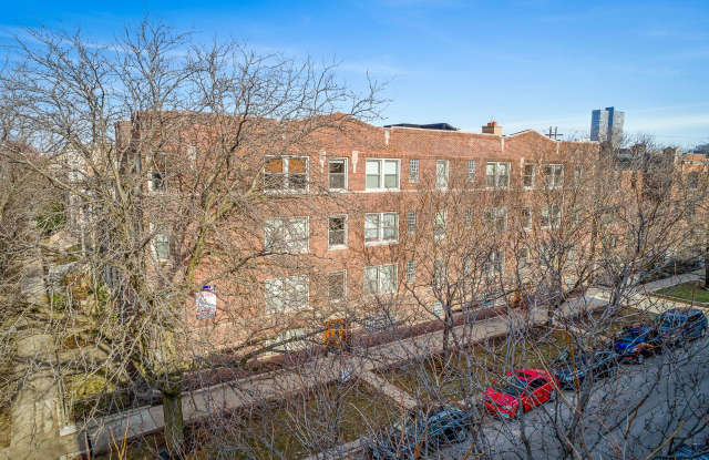 Photo of 1210 W. Waveland Apt.