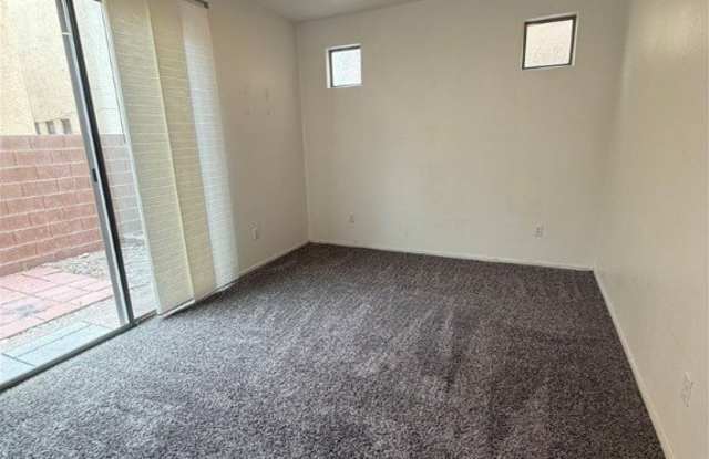 9686 Villa Lorena Avenue