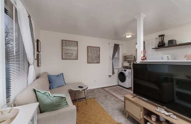 1715 3rd Street West