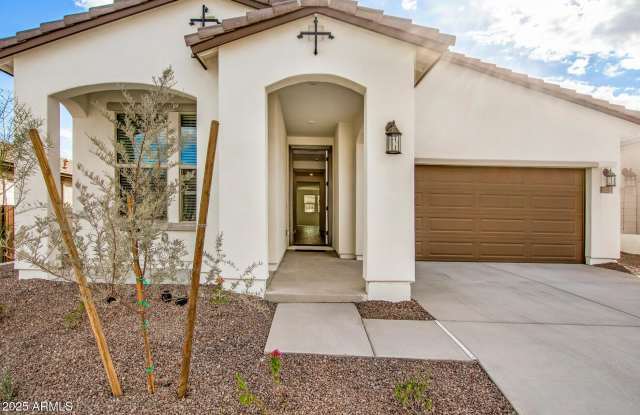 Photo of 21301 W ROANOKE Avenue