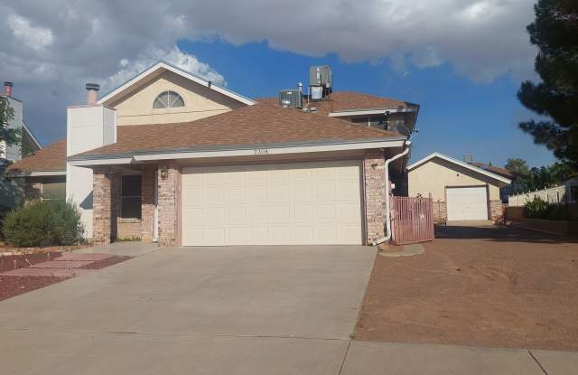 3 bedroom 2.5 bathroom home