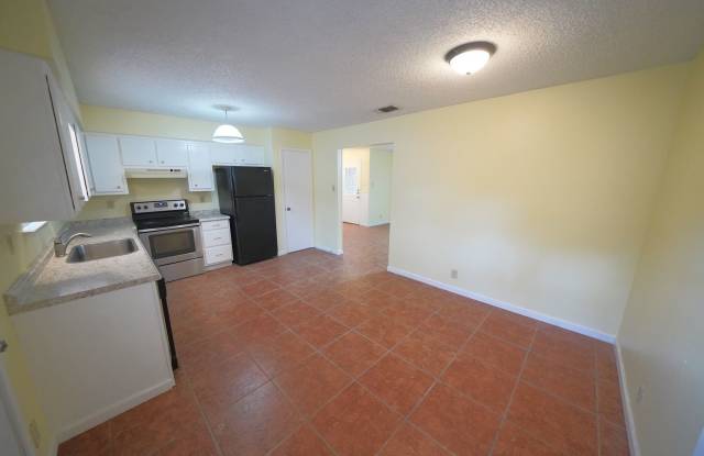 Lovely Home in Cibolo Now Available - Realtor Commission: $350