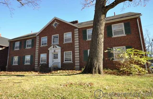 Photo of 3200 Indianola Avenue - Units A B C D