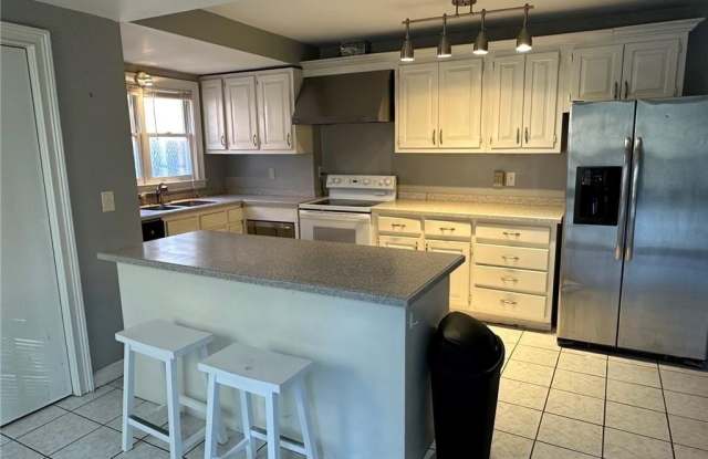 1398 Woodmont Lane NW