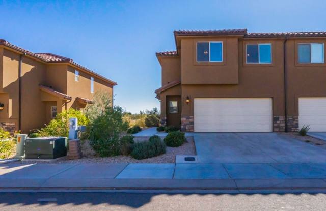 Photo of 3 bedroom Town Home in Santa Clara