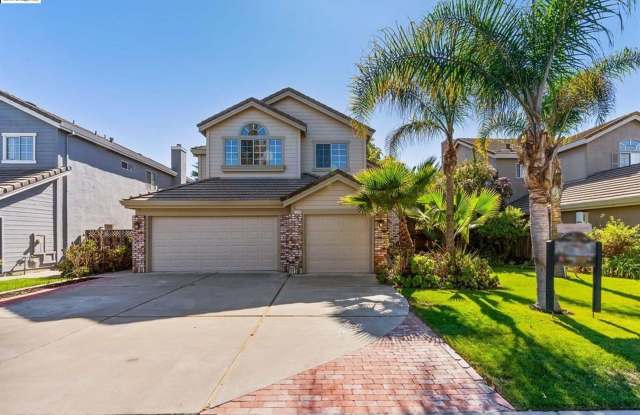 Photo of 5 BED 3 BATH HOME ON THE DISCOVERY BAY GOLF COURSE, ALL UPDATED THROUGH OUT. COME MAKE THIS YOUR HOME!