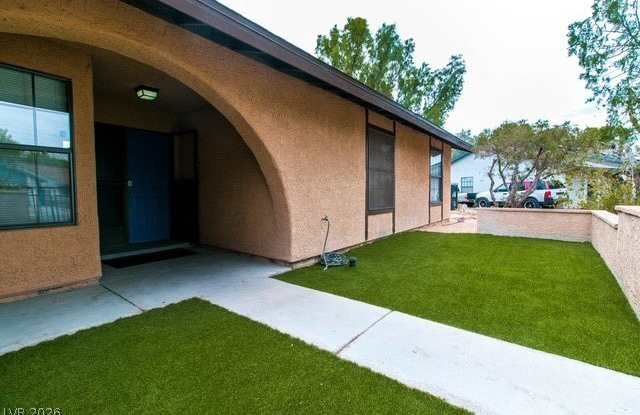 1812 Niblick Circle