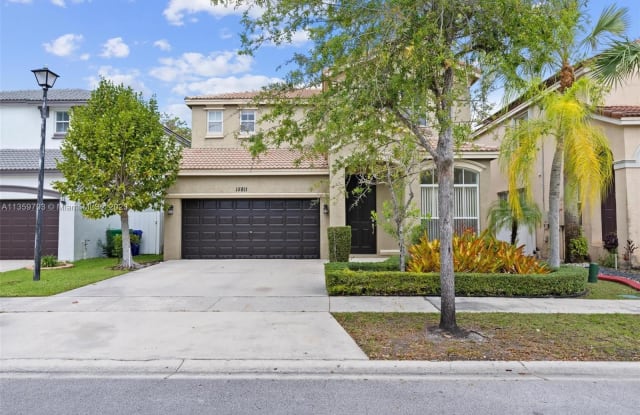 15811 SW 48th Mnr - 15811 Southwest 48th Manor, Miramar, FL 33027