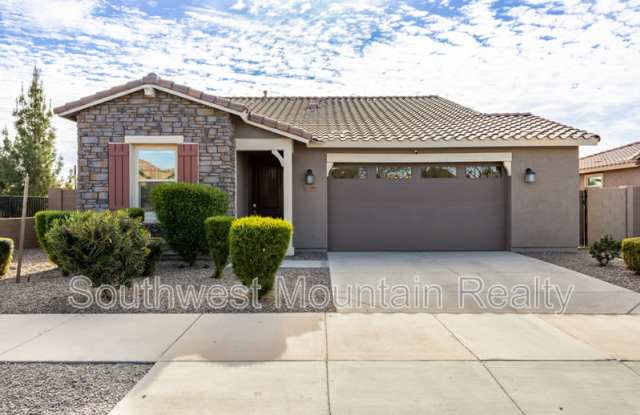 21399 E Estrella Ct