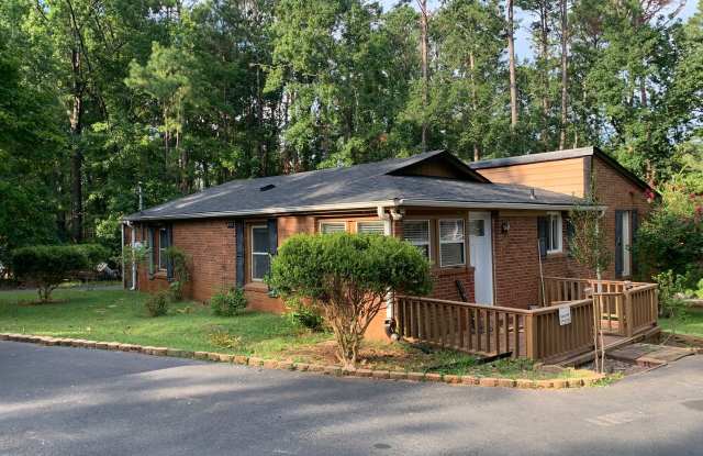 Photo of LIVE ON THE LAKE!!