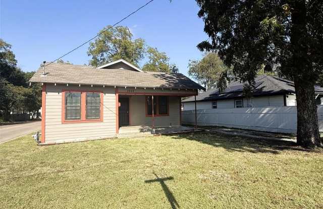 Photo of 1444 W 6th Avenue