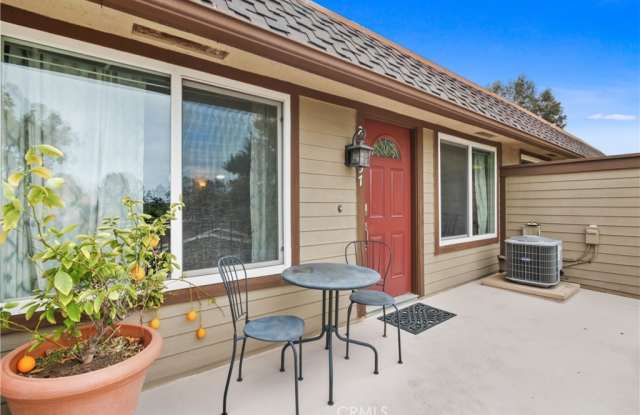 26257 Via Roble
