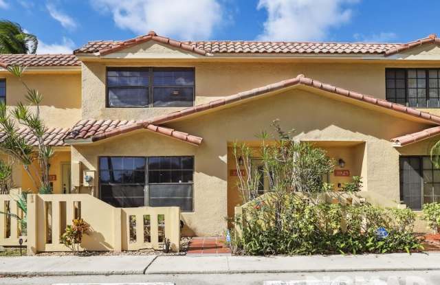 Photo of 3 Bedroom Townhome in Fort Lauderdale