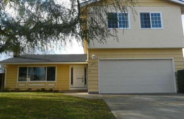 Bright 3 Bedroom 3 Bath Home in Cupertino Union School District - 1641 Provincetown Drive, San Jose, CA 95129