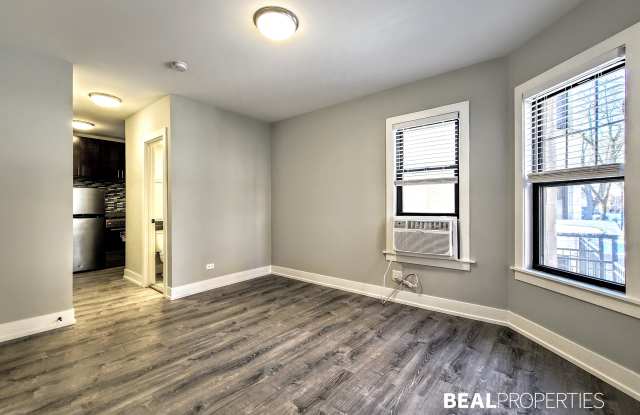 425 W Belden Ave