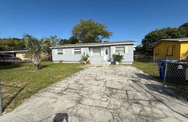 Photo of 3001 Nw 25TH ST