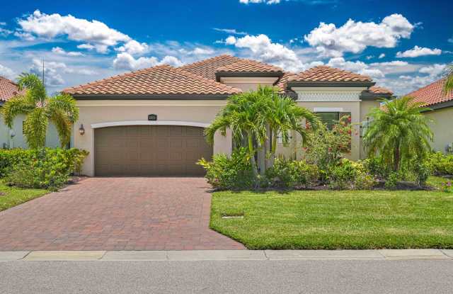 NOW AVAILABLE! Gorgeous 4/3 Pool Home in Bonita National!